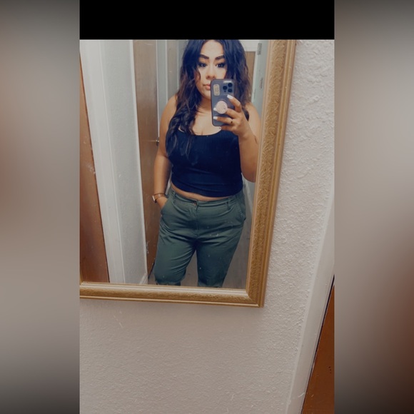 Meet your Posher, Maggie💕 - Picture 5 of 8